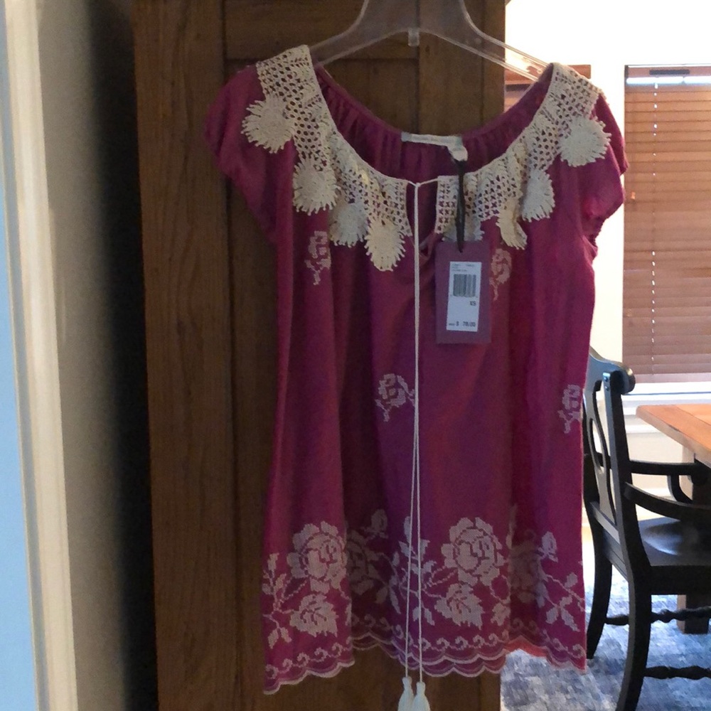 Chelsea & Violet new top